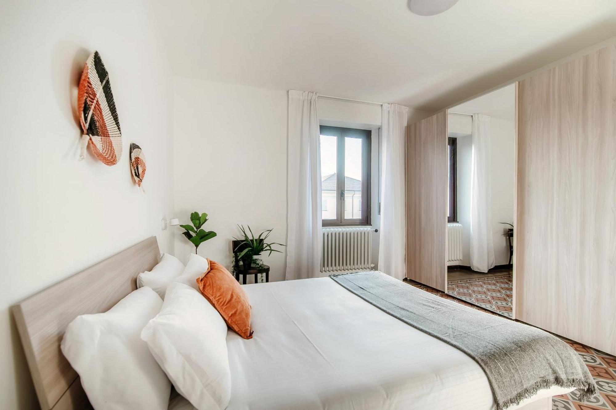 Stella Apartment By Quokka 360 - Past And Present In Como Exterior photo